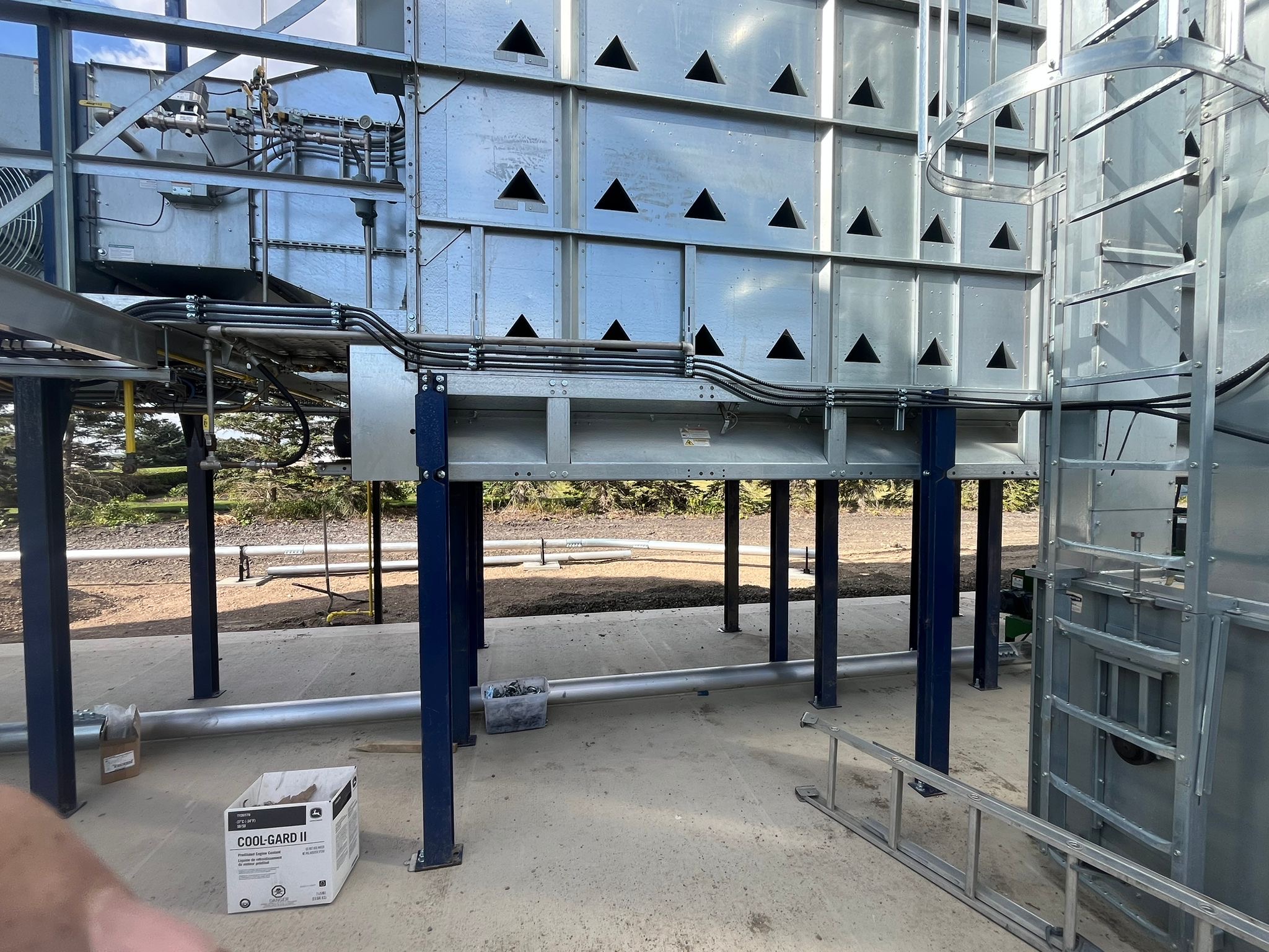 b9e57e9a-f945-49f9-a08e-615d8e5b01c4